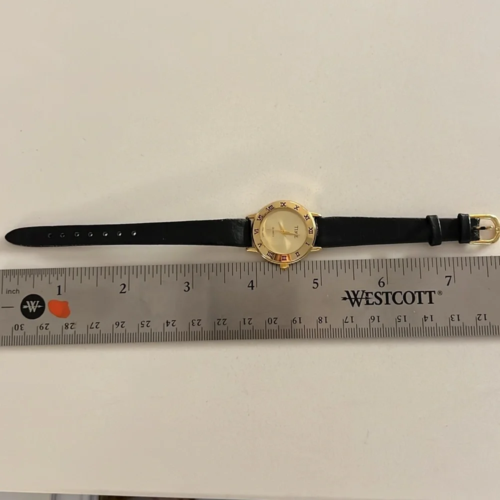 VINTAGE WATCH 90s Roman Numerals Gold-tone Bezel Leather Band Unisex Business